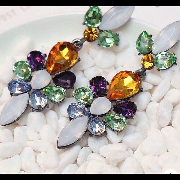 🌺 New stunning rhinestone drop dangle earrings 🌺 - Picture 2 of 3